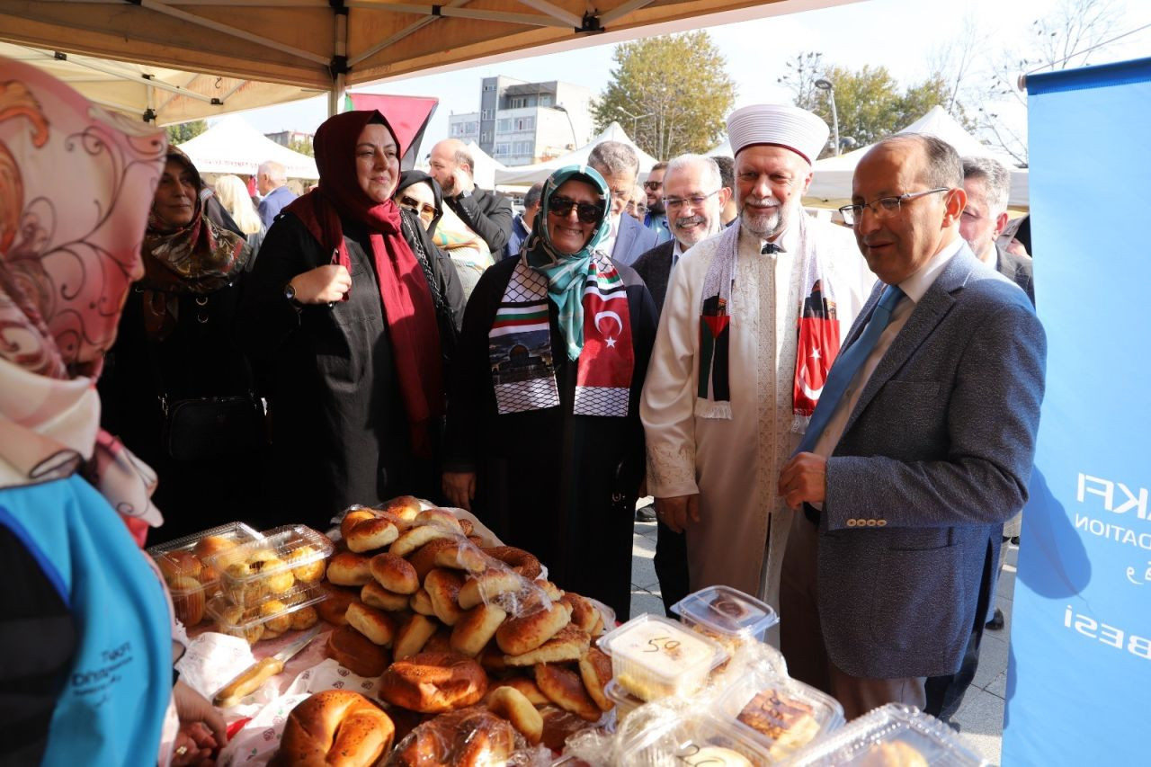 El Emeğiyle Gönül Birliği Sakarya, Filistin İçin Hayır Panayırı Kurdu - Sayfa 2