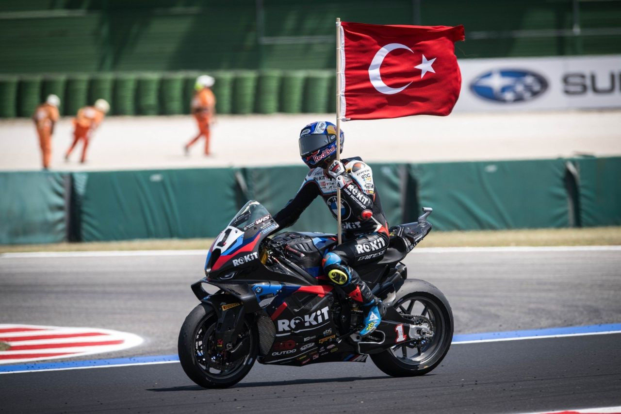 Toprak Razgatlıoğlu 2025 Dünya Superbike Şampiyonu - Sayfa 3