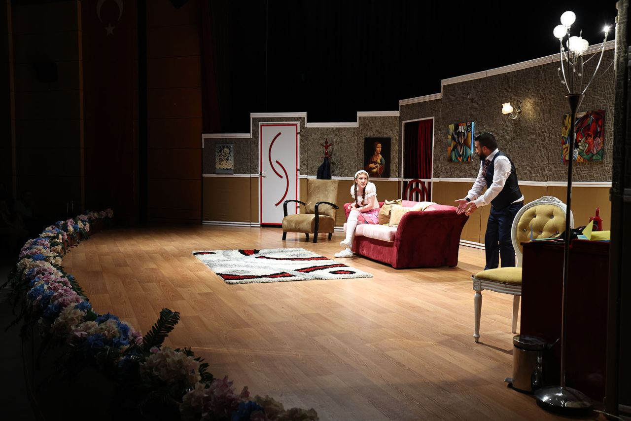 “Şahane Düğün” Oyununa Yoğun İlgi - Sayfa 10