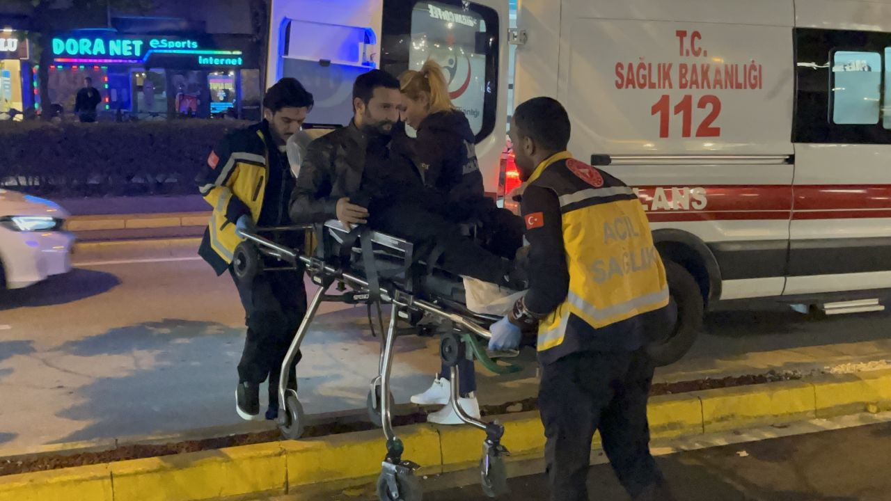 Eskişehir’de Kafede Bıçaklanan Şahıs Sedyede Telefonunu Bırakmadı - Sayfa 4