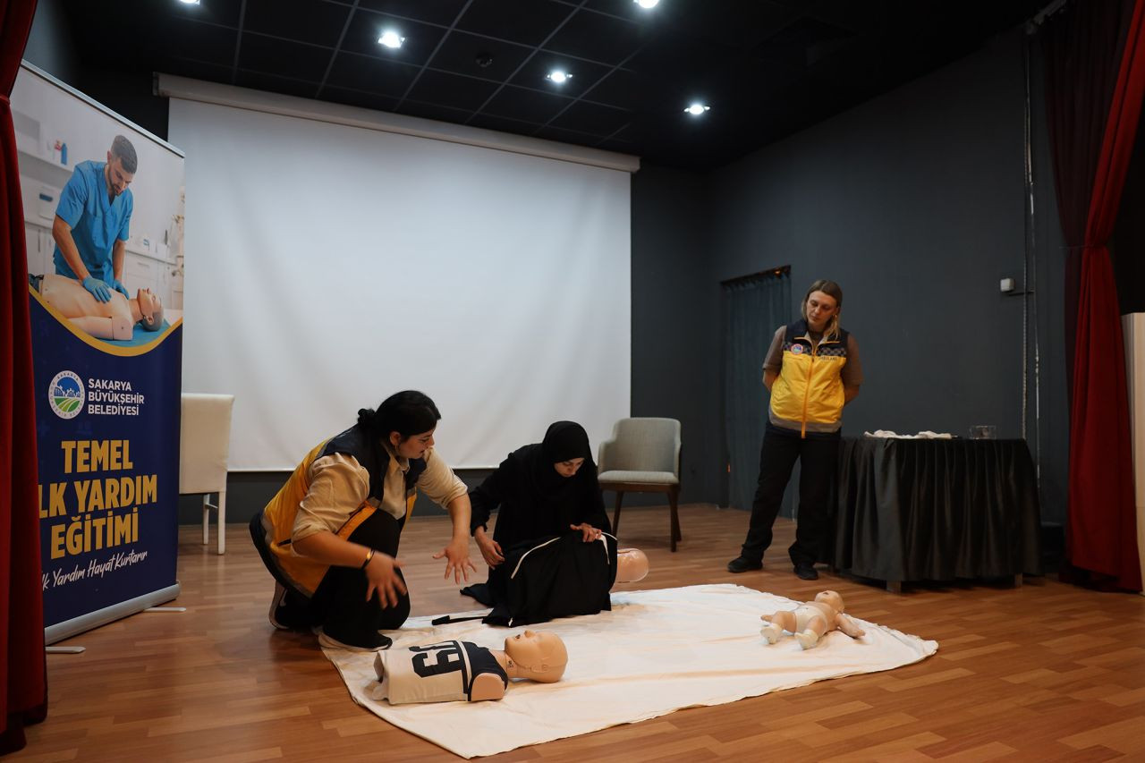 Sakarya’da İlk Yardım Eğitimiyle Vatandaşlar Acil Duruma Hazır - Sayfa 3