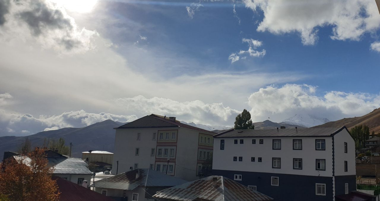 Van Başkale’nin Yüksek Kesimlerini Kar Kapladı - Sayfa 1