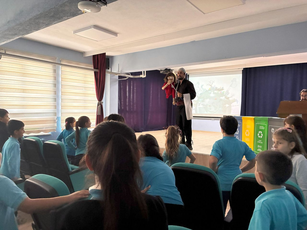 “Akça” Tiyatrosuyla Minikler Çevre Bilinci Kazandı - Sayfa 4