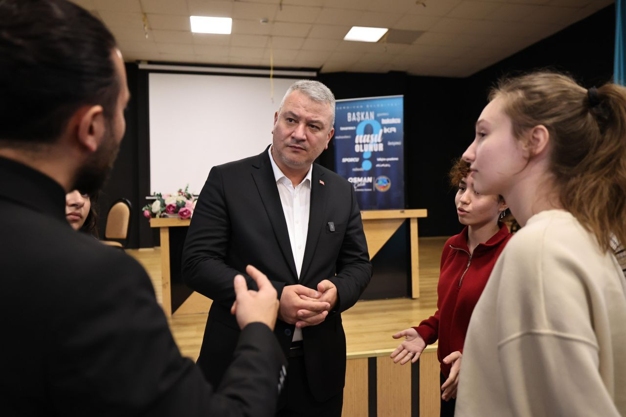 Başkan Çelik Öğrencilerle Buluştu - Sayfa 4