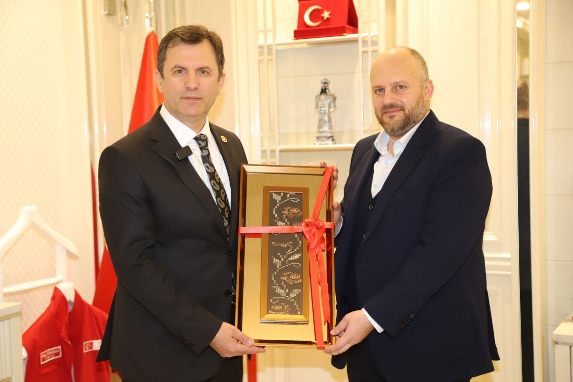 Büyük Birlik Partisi Heyetinden Hendek Belediyesine Ziyaret - Sayfa 6