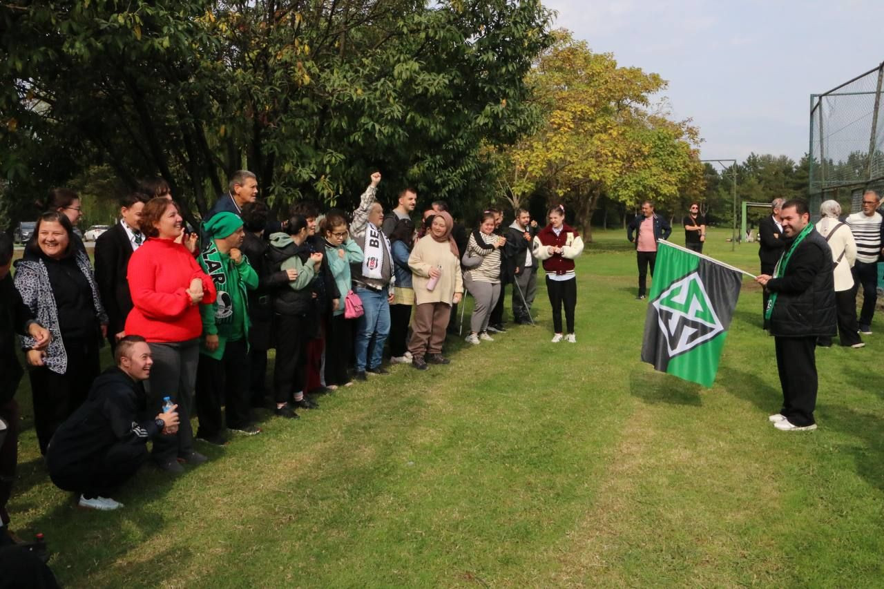 Özel Gereksinimli Öğrencilerden Yeşil Siyahlılara Moral Ziyareti - Sayfa 4