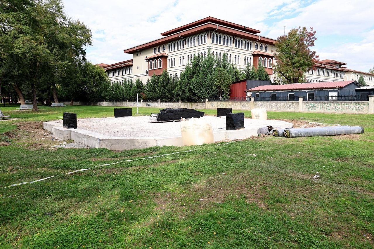 Büyükşehir Aziz Duran Parkı ile Millet Bahçesi'ni Renklendiriyor - Sayfa 2