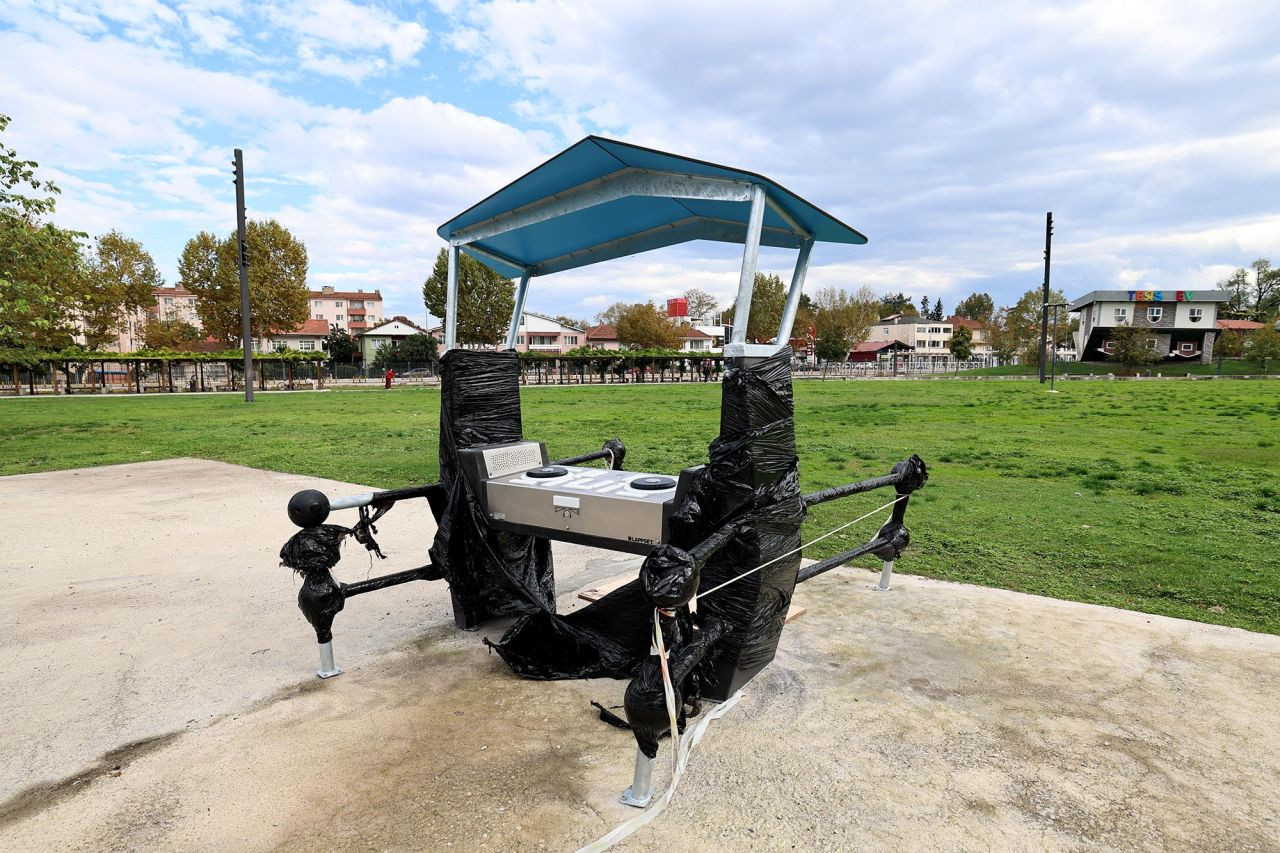 Büyükşehir Aziz Duran Parkı ile Millet Bahçesi'ni Renklendiriyor - Sayfa 4