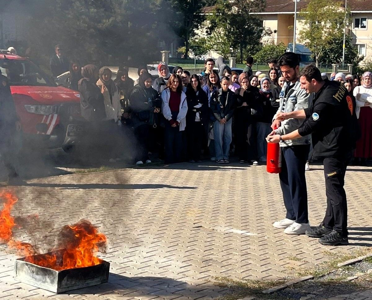 Ferizli MYO’da Yangın Tatbikatı Yapıldı - Sayfa 4