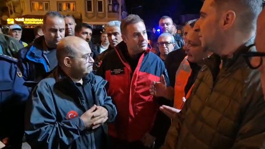 Balıkesir Valisi Ustaoğlu Sındırgı Depremi Sonrası Açıklama Yaptı - Sayfa 2