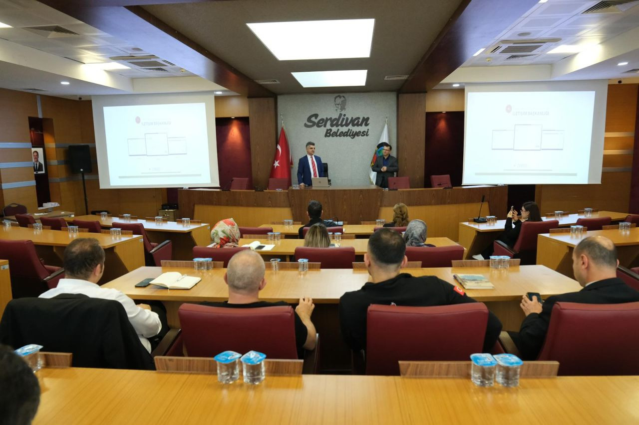 Serdivan Belediyesi Personeline CİMER Eğitimi Verildi - Sayfa 1