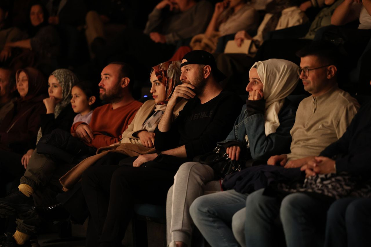 Ekim Takvimi “Mükemmel Partner” Tiyatrosu İle Son Buldu - Sayfa 1