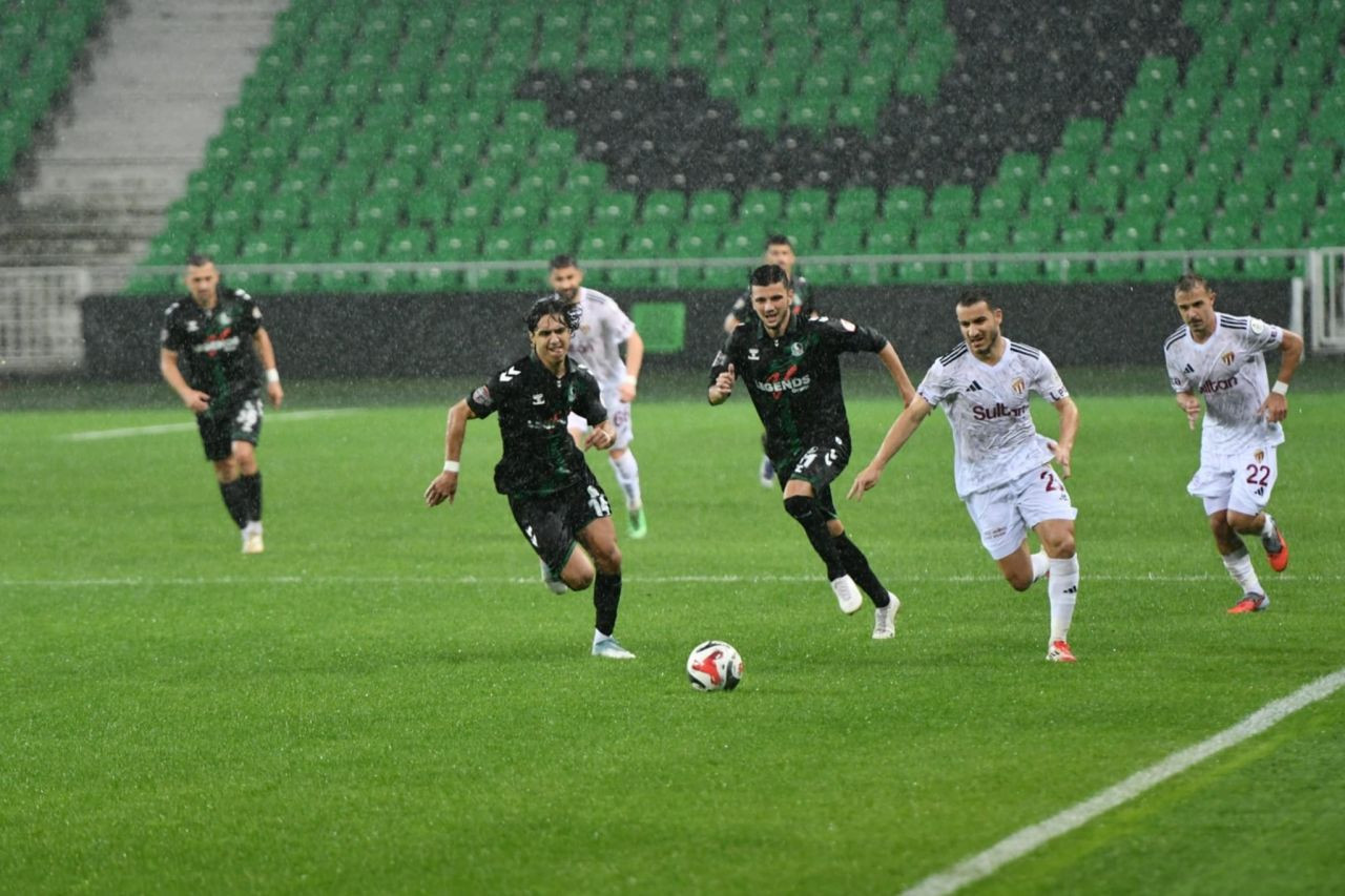 Sakaryaspor Fırtına Gibi: 4-0’la Turladı - Sayfa 1