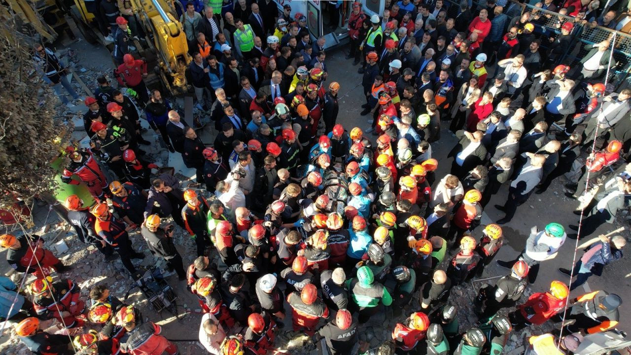 Bakan Yardımcısı Aktaş Dilara'yı Sağ Olarak Çıkardık - Sayfa 2