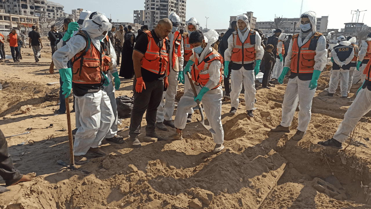 Gazzede Toplu Gömülen Cenazeler Kimlik Tespiti İçin Mezardan Çıkarıldı - Sayfa 2