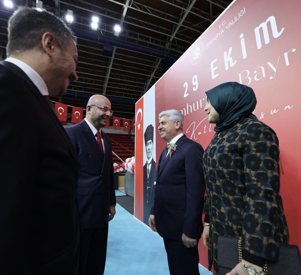 MHP İl Başkanı Alkaş ve Eşi, Cumhuriyet Resepsiyonuna Katıldı - Sayfa 3