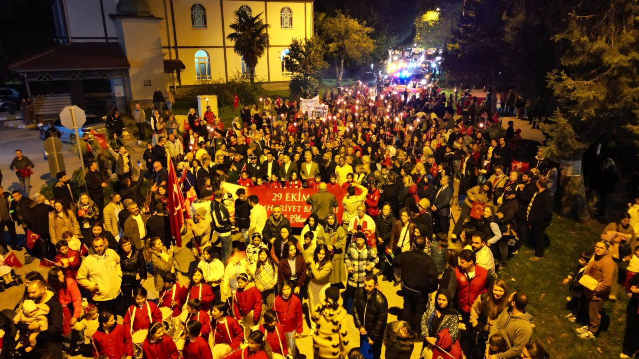 Sapanca’da Cumhuriyetin 102. Yılı Büyük Bir Coşkuyla Kutlandı - Sayfa 2