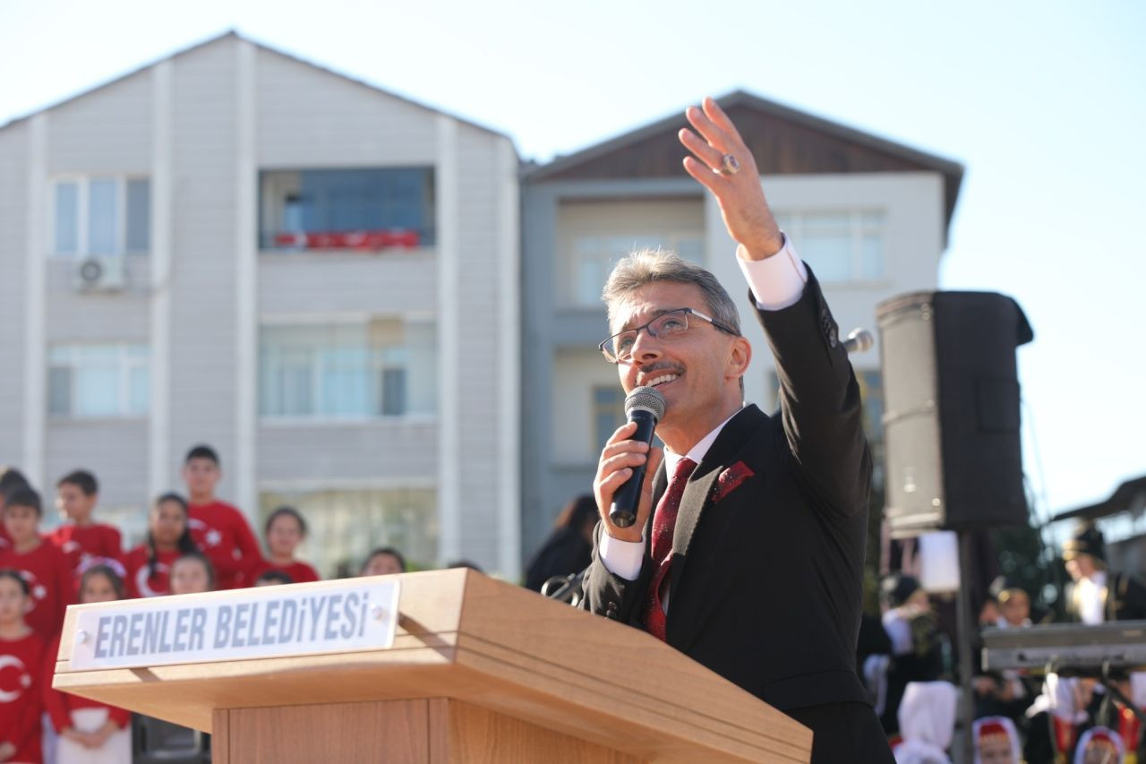 Erenler Belediyesi’nde 29 Ekim Cumhuriyet Bayramı Coşkusu - Sayfa 1