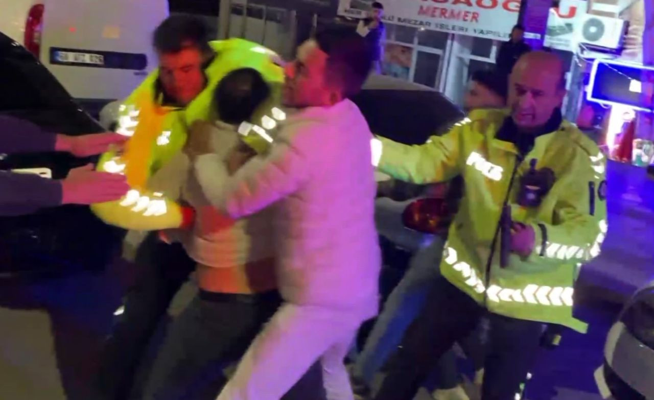Aksaray'da Alkollü Sürücü ve Yakınlarından Polise Yumruklu Saldırı - Sayfa 6