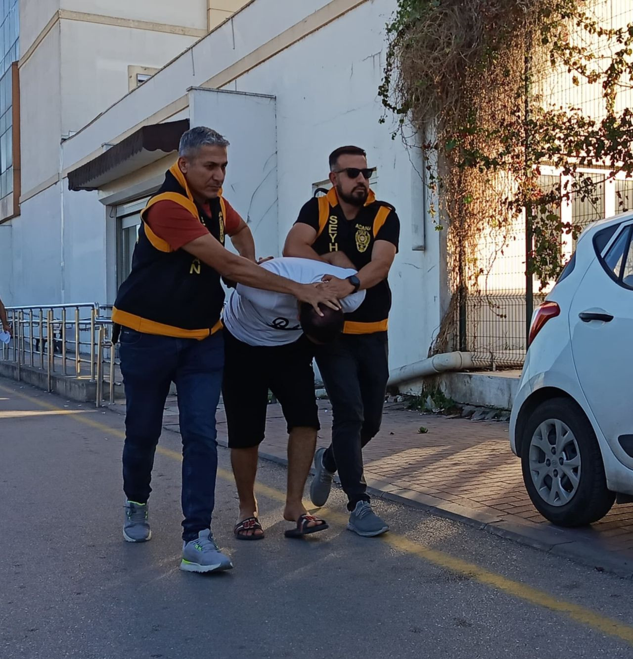 Adana'da 8 Yaşındaki Çocuğu Fırlatan Şahıs Yakalandı - Sayfa 3