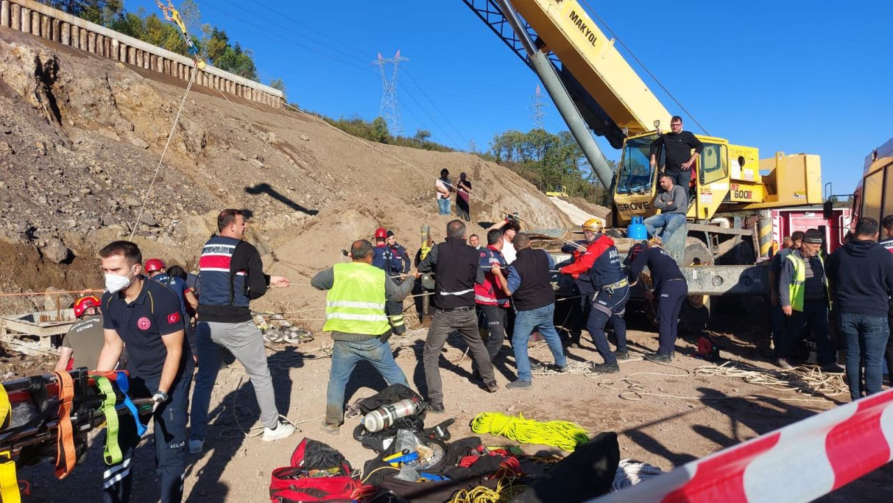 Akyazı’da Kuyuya Düşerek Ölen İşçi Son Yolculuğuna Uğurlandı - Sayfa 2