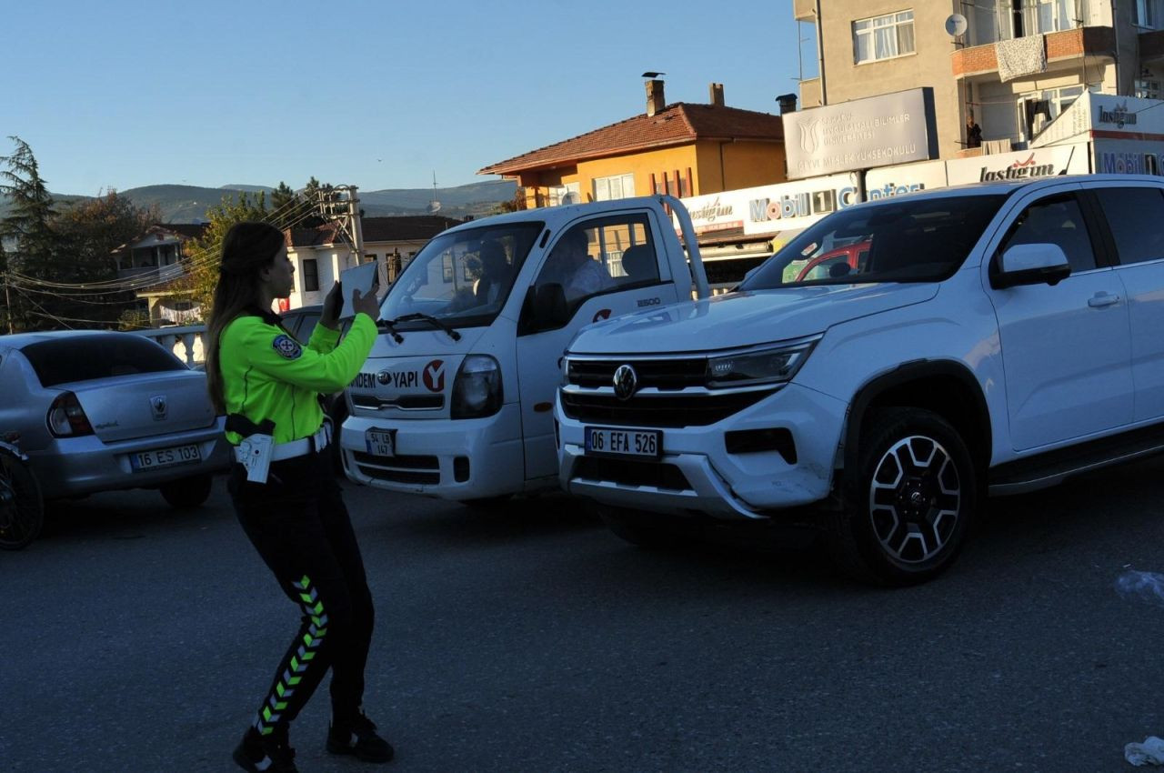 Sakarya’da Pikap İle Motosiklet Çarpıştı 1 Yaralı - Sayfa 2