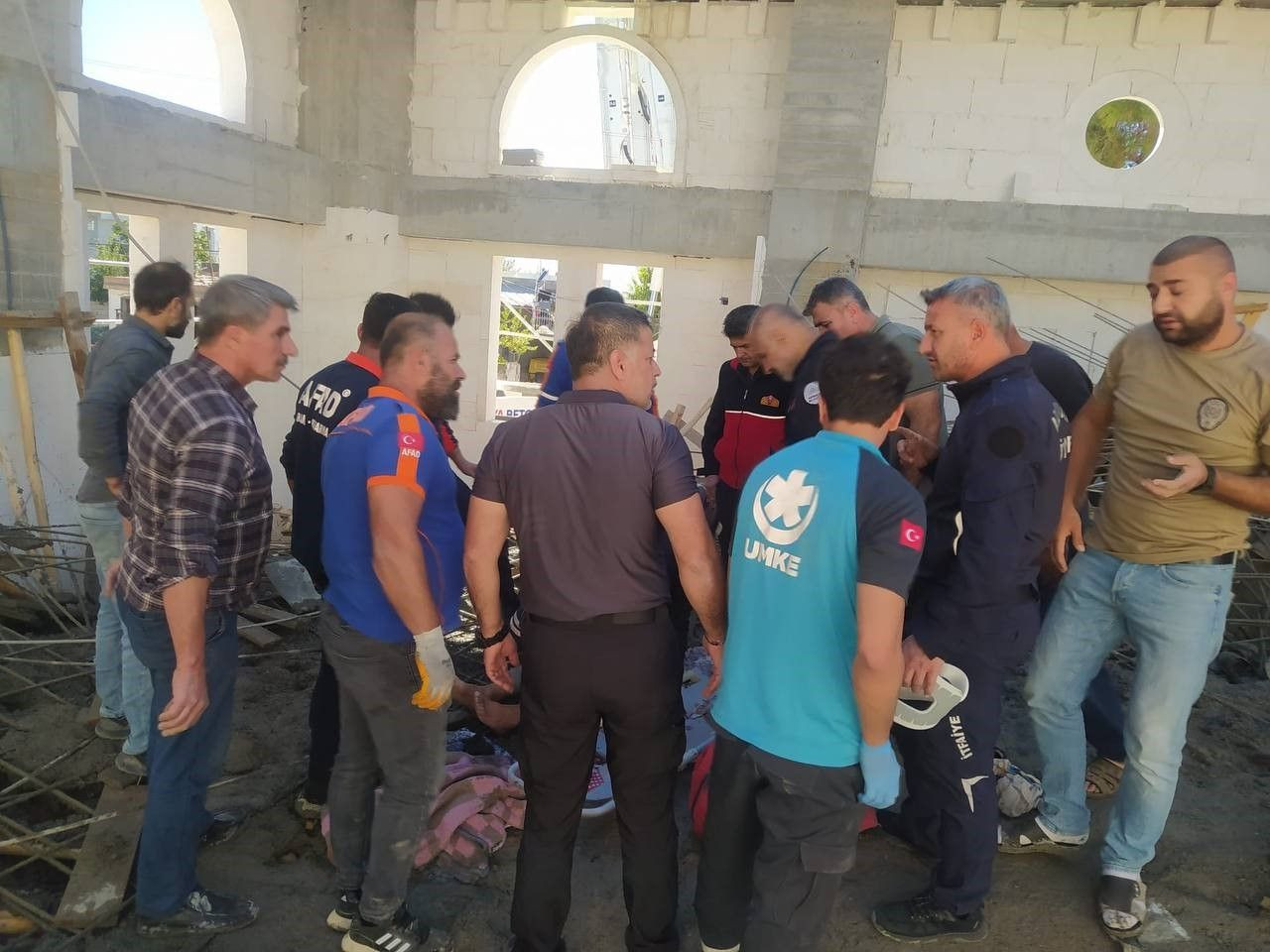 Adıyaman’da Cami Kubbesi Çöktü: 2’si Ciddi 5 Yaralı - Sayfa 2