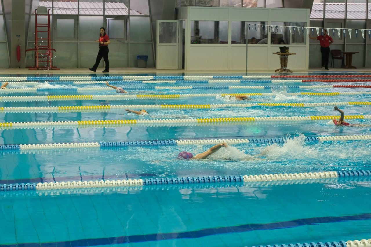 Sapanca’nın Minik Yüzücülerinden Cumhuriyet Coşkusuna Yakışan Başarı - Sayfa 1