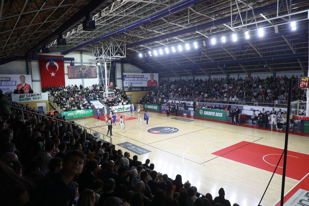 Büyükşehir Basketboldan Zirveye İlk Adım: 96-52 - Sayfa 7