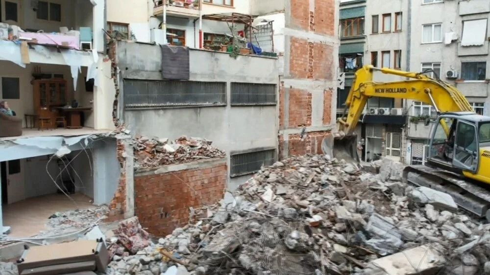 Zeytinburnu’nda Kentsel Dönüşümde Şaşırtan Manzara: Binanın Duvarı Yok - Sayfa 3