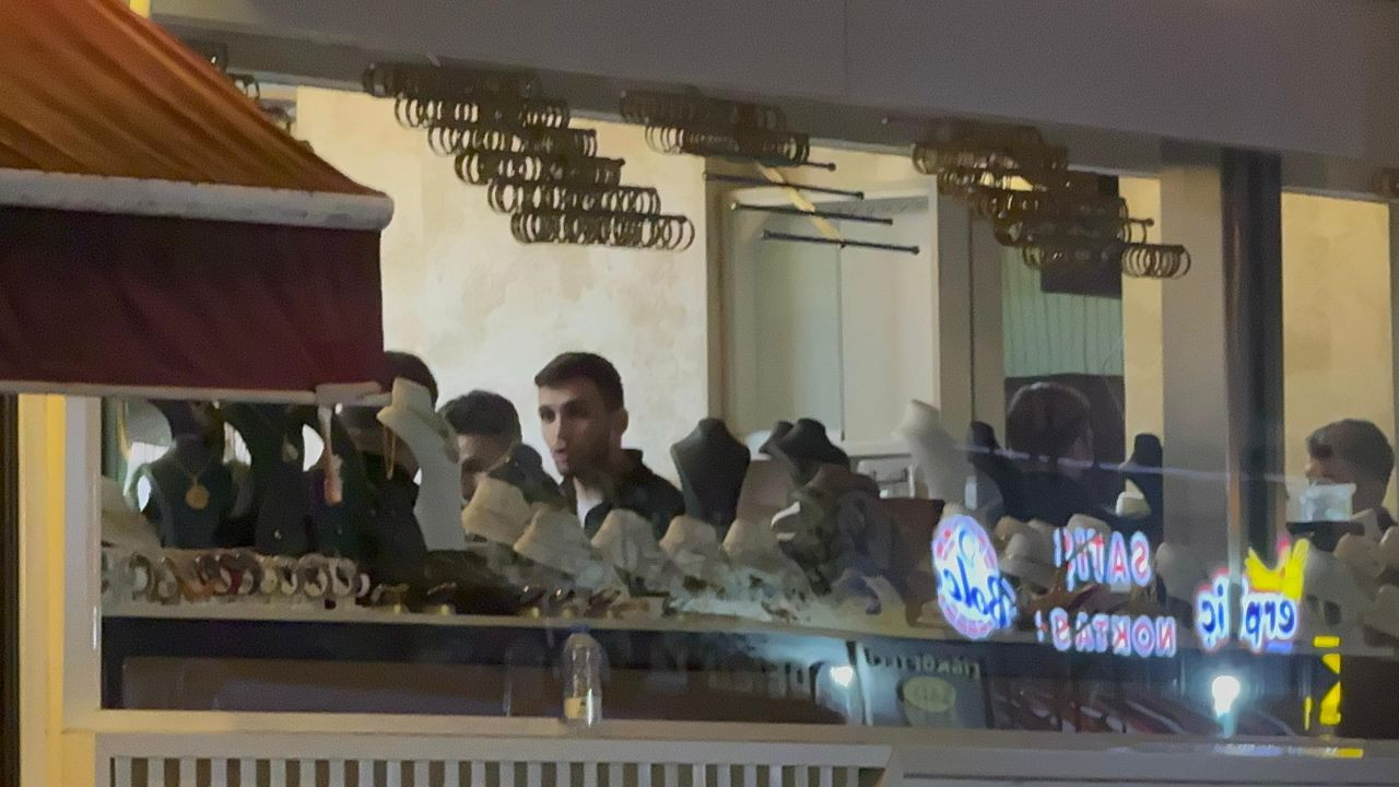 Gebze’de Tahliye Alarmı: Kuyumcu Ziynetleri Topladı - Sayfa 1