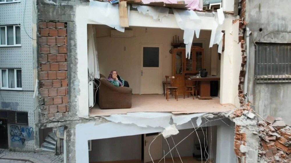 Zeytinburnu’nda Kentsel Dönüşümde Şaşırtan Manzara: Binanın Duvarı Yok - Sayfa 5