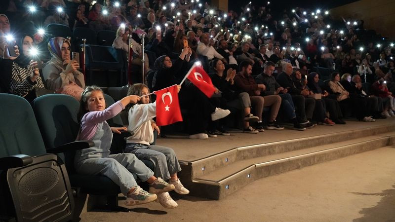 Yurttan Sesler Korosu ile Cumhuriyet Coşkusu Türkülerle Yankılandı - Sayfa 11