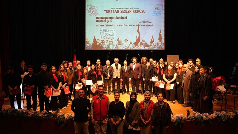 Yurttan Sesler Korosu ile Cumhuriyet Coşkusu Türkülerle Yankılandı - Sayfa 13