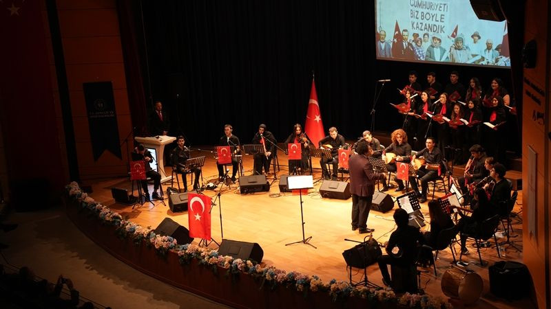 Yurttan Sesler Korosu ile Cumhuriyet Coşkusu Türkülerle Yankılandı - Sayfa 3