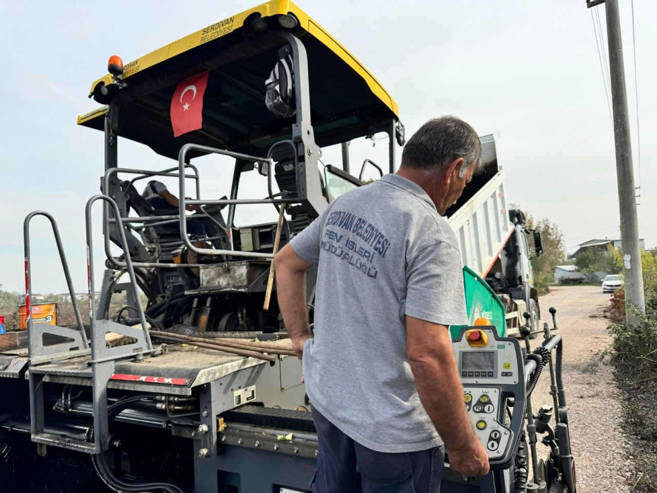 Serdivan'da Altyapı Seferberliği: Ekipler Dört Bir Yanda Çalışıyor - Sayfa 2