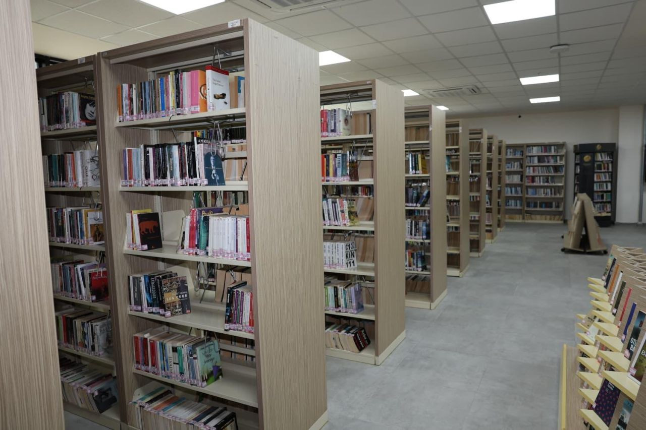 Başkan Dinç’ten İl Halk Kütüphanesi’ne Ziyaret - Sayfa 2