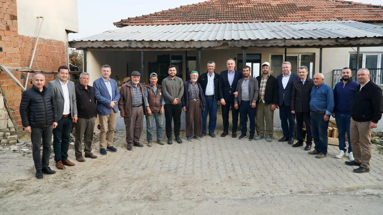 Tever  “Her Kapı Bir Gönül” Programına Geyve’de Devam Etti