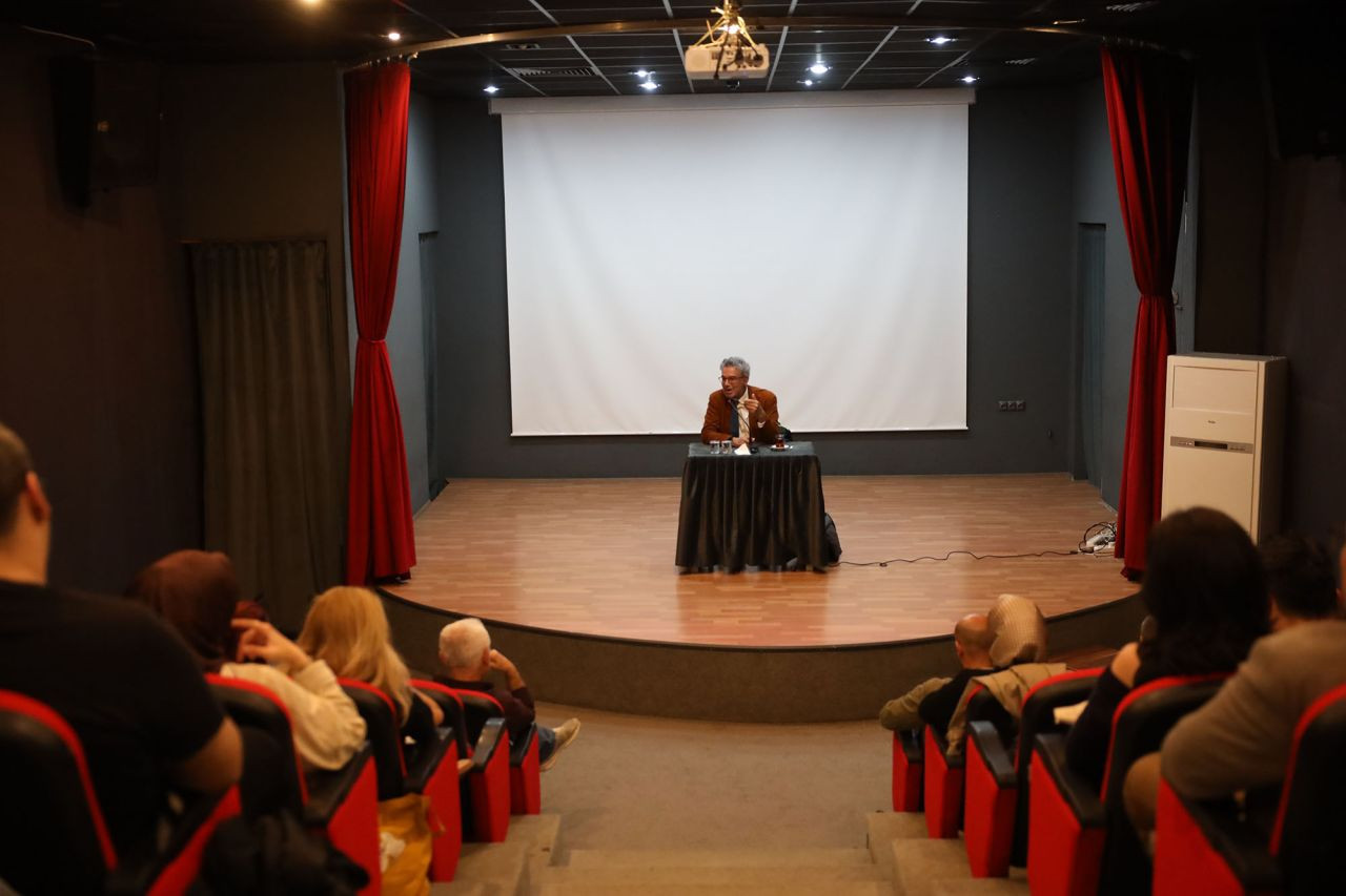 Büyükşehir Akademi’de Felsefe Atölyesi Yoğun Katılımla Başladı - Sayfa 10