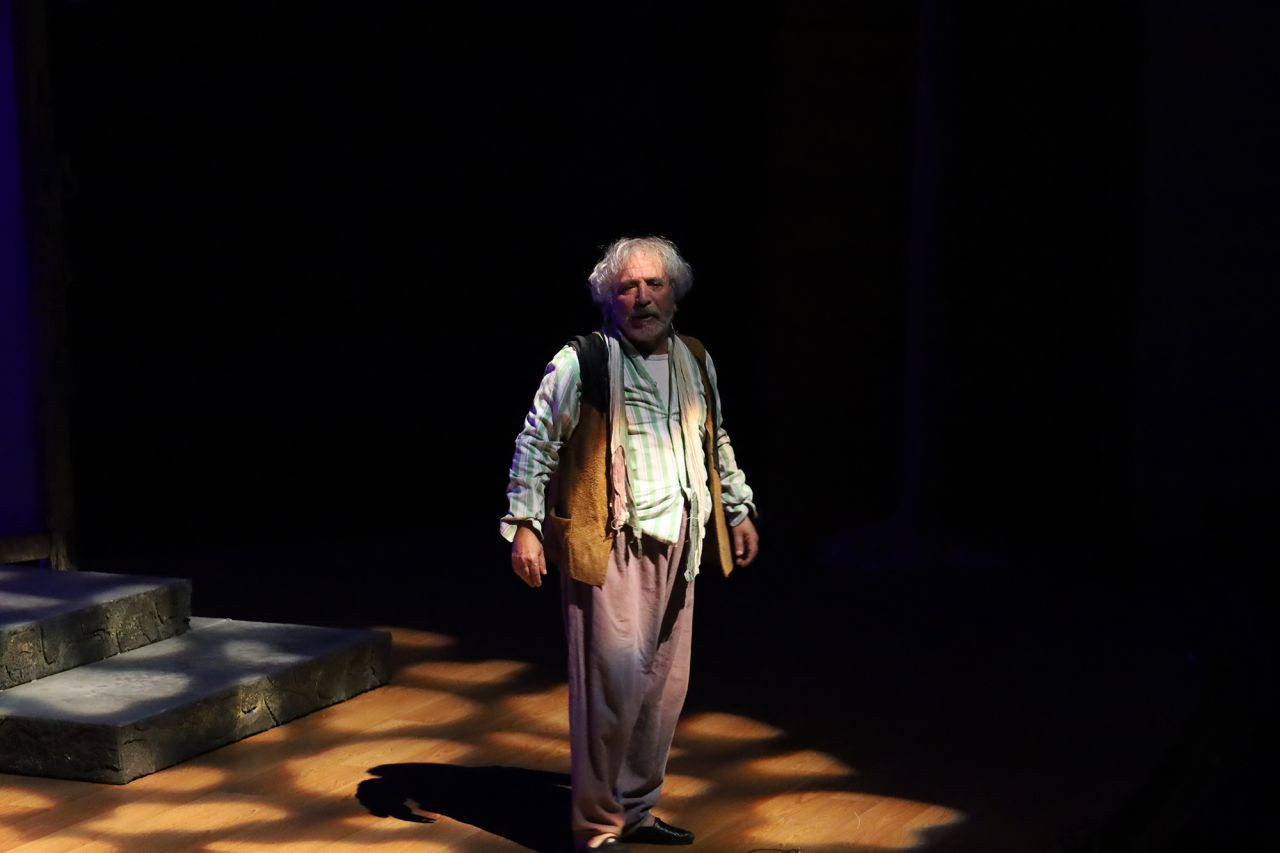 Deli İbram Divanı Oyunu Yoğun İlgiyle Sahnelendi - Sayfa 6