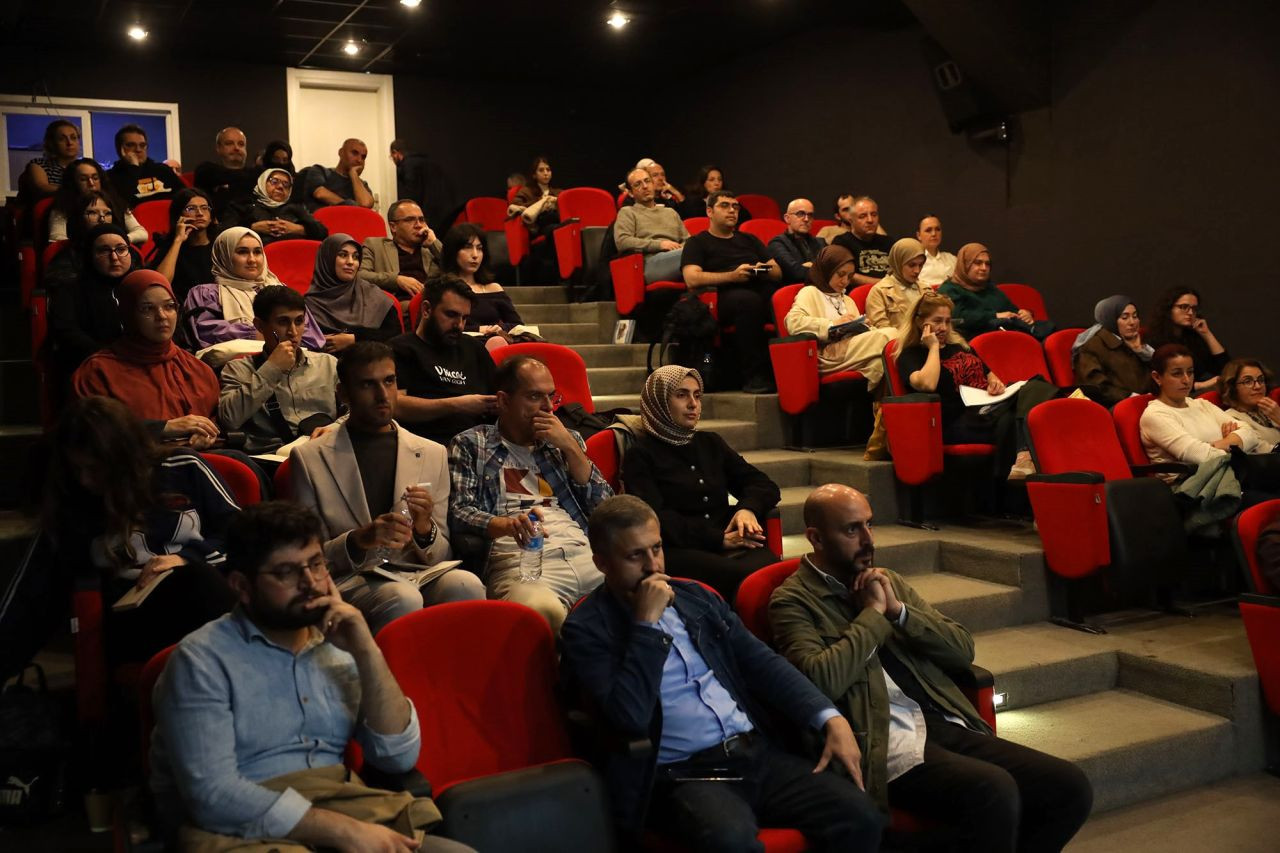 Büyükşehir Akademi’de Felsefe Atölyesi Yoğun Katılımla Başladı - Sayfa 2