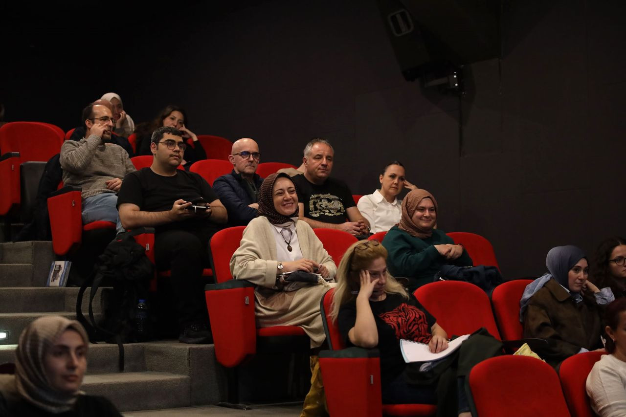 Büyükşehir Akademi’de Felsefe Atölyesi Yoğun Katılımla Başladı - Sayfa 3