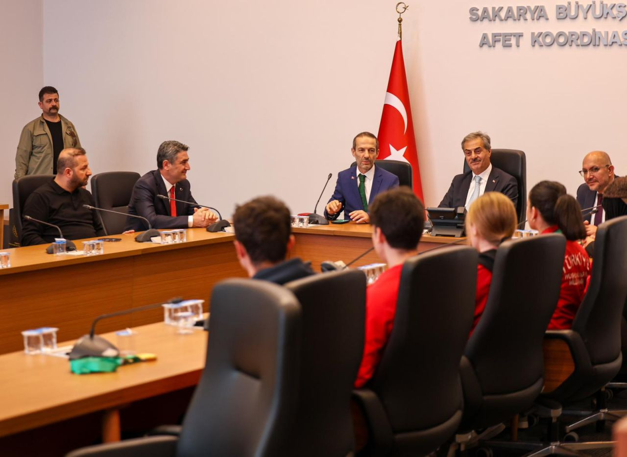 Başkan Yusuf Alemdar Çin’de Tarih Yazan Dünya Şampiyonlarını Ağırladı - Sayfa 4