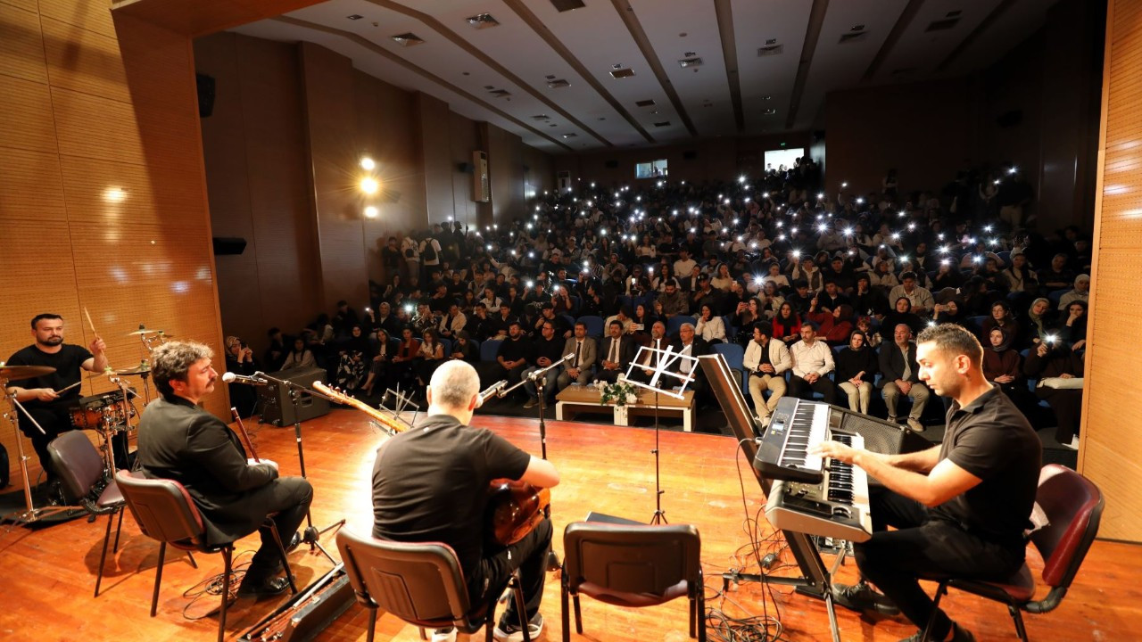 SUBÜ’den Uluslararası Öğrencilere Türkü Dinletisi