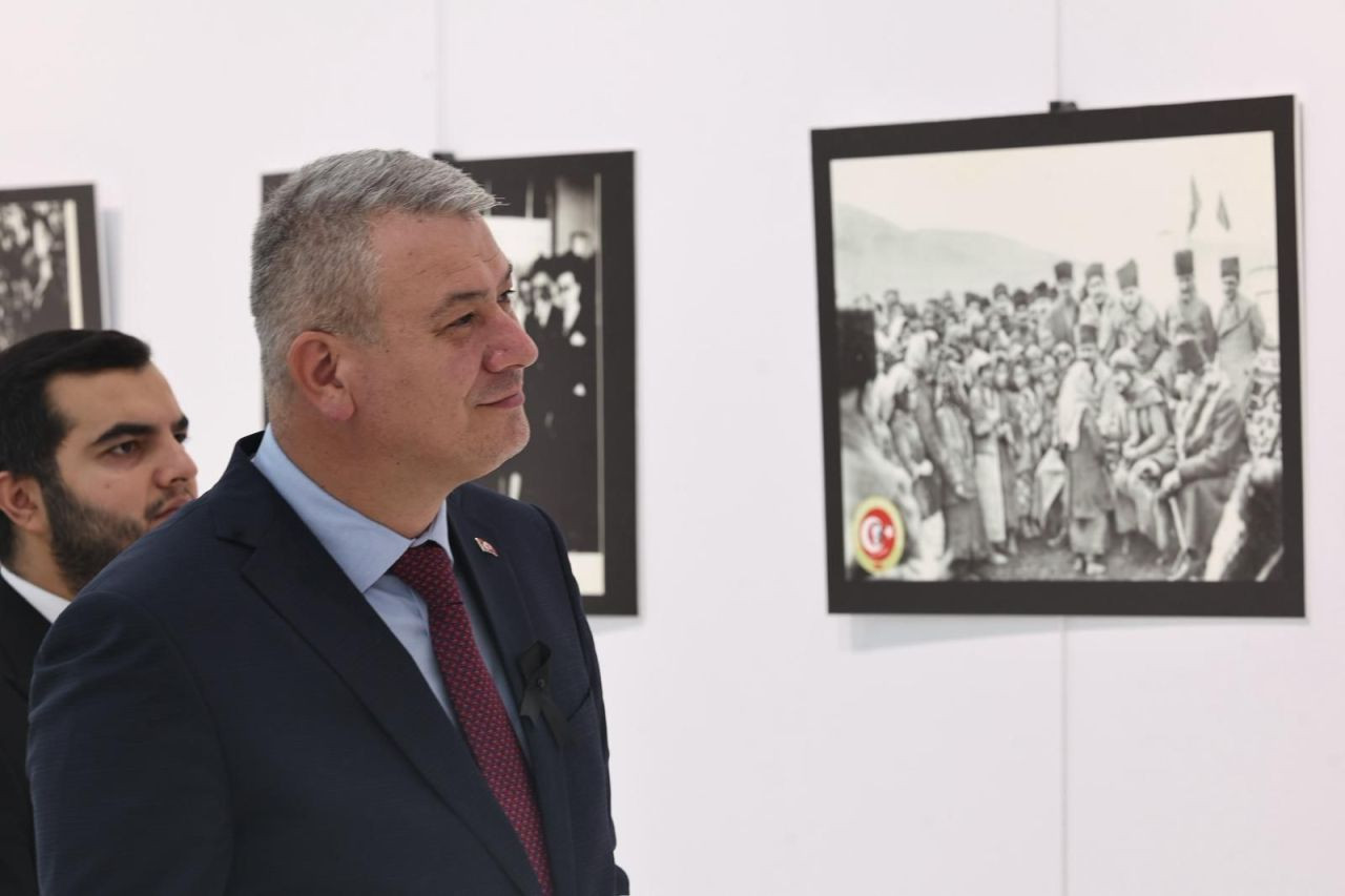 Serdivan’da 10 Kasım Töreni "Hatırlamak ve Anlamak" Sergisi Açıldı - Sayfa 2