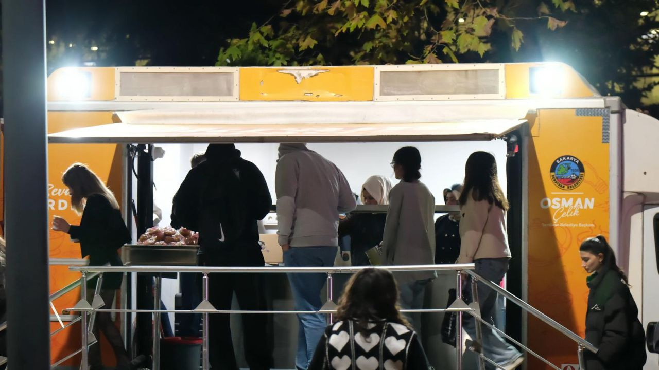 Serdivan Belediyesi, Öğrenci Taleplerine Kulak Verdi - Sayfa 1