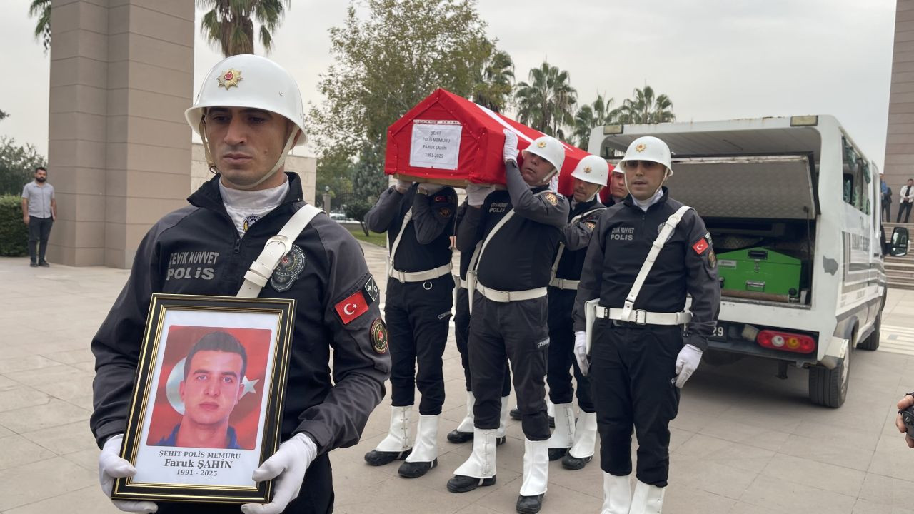 Görevi Başında Kalp Krizi Geçiren Polis Memuru Şehit Oldu - Sayfa 6