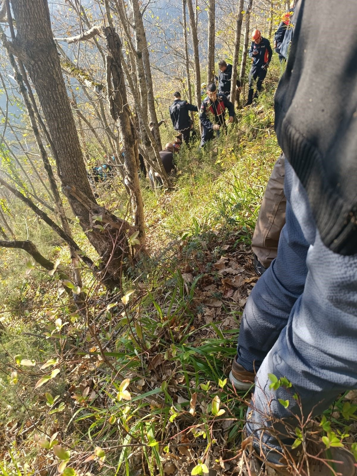 Kayıp Annenin Cesedini Kuzgunu Takip Eden Vatandaşlar Bulmuş - Sayfa 1