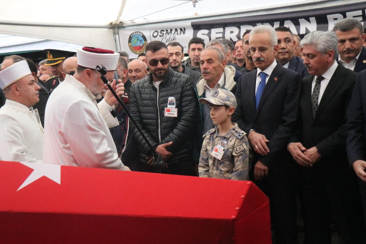 Şehit Astsubay Başçavuş Akın Karakuş, Sakarya'da Toprağa Verildi - Sayfa 2