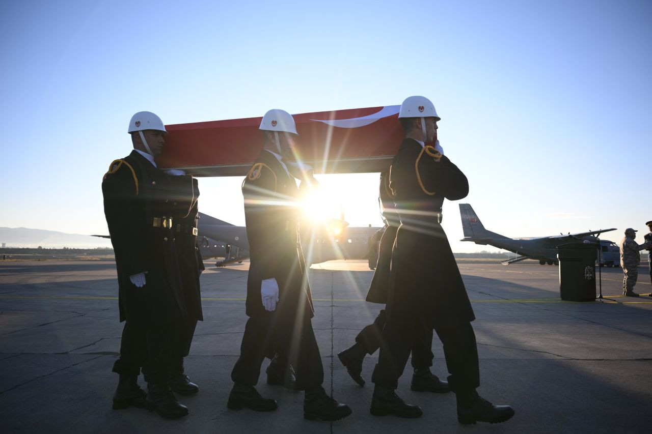 Şehit Askerler İçin Mürted Hava Üssü’nde Tören Düzenlendi - Sayfa 2